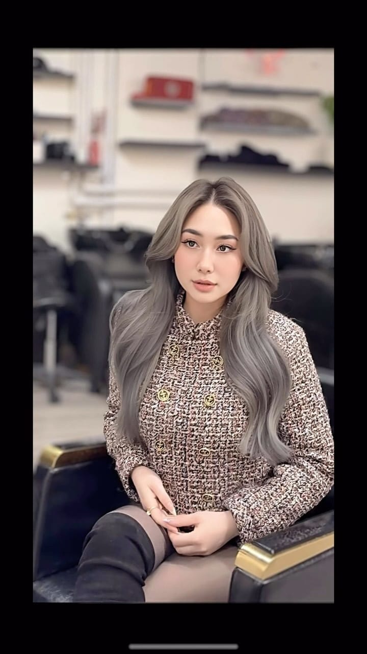 Post 7 by Dinh Le on Instagram (video)