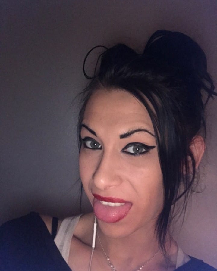 Post 10 by ts miley lee 💋 on Instagram (image)