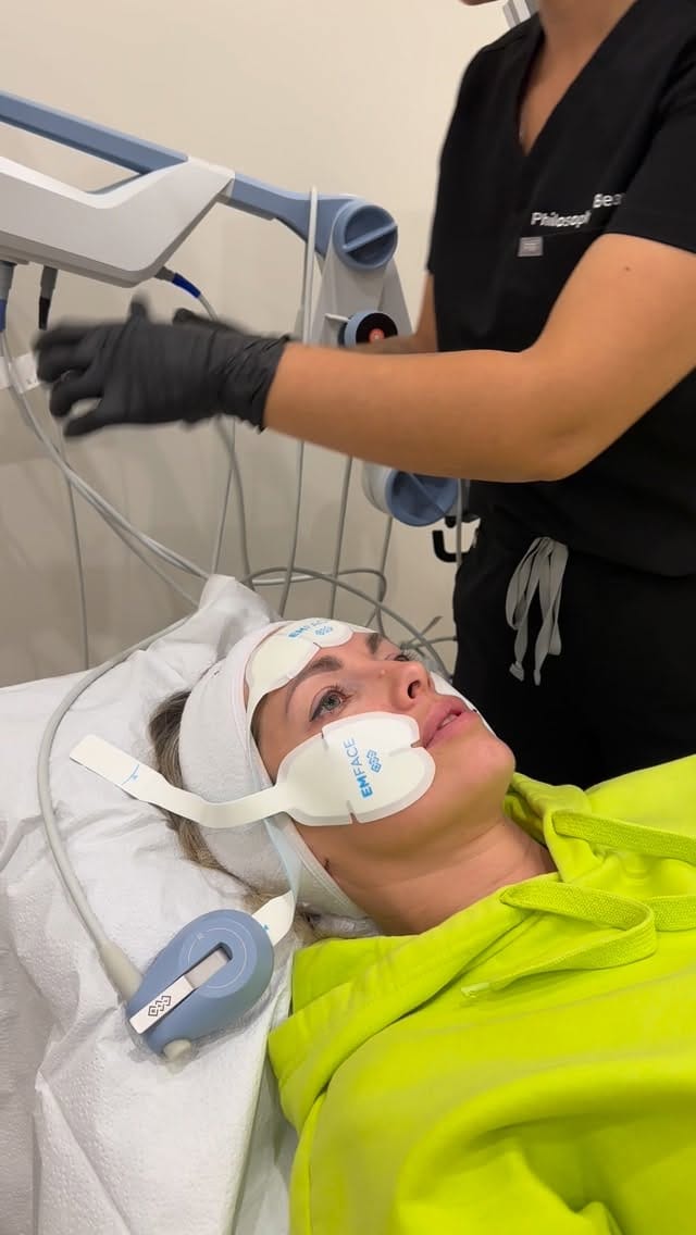 Post 1 by Fillers | Emface | CoolSculpting | HydraFacial | Lasers on Instagram (video)