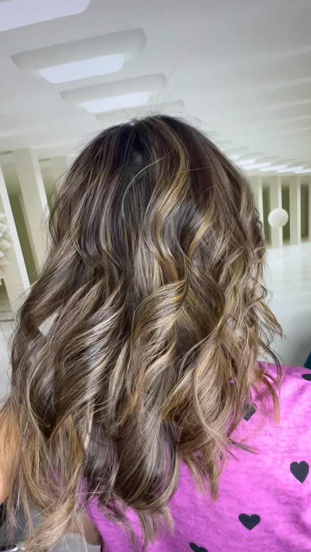 Post 7 by Indo Canada Salon & spa on Instagram (video)