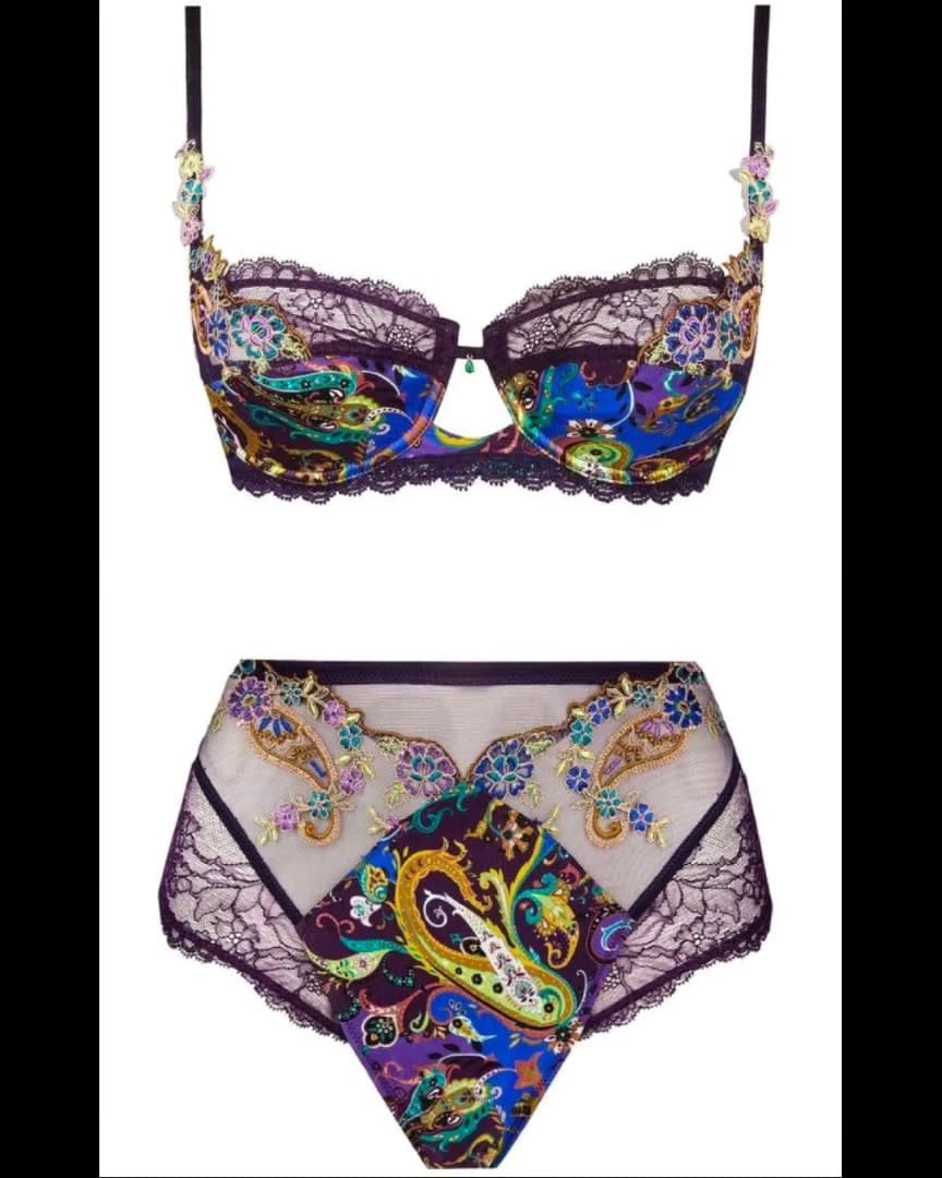 Post 3 by Monaliza's Fine Lingerie on Instagram (image)