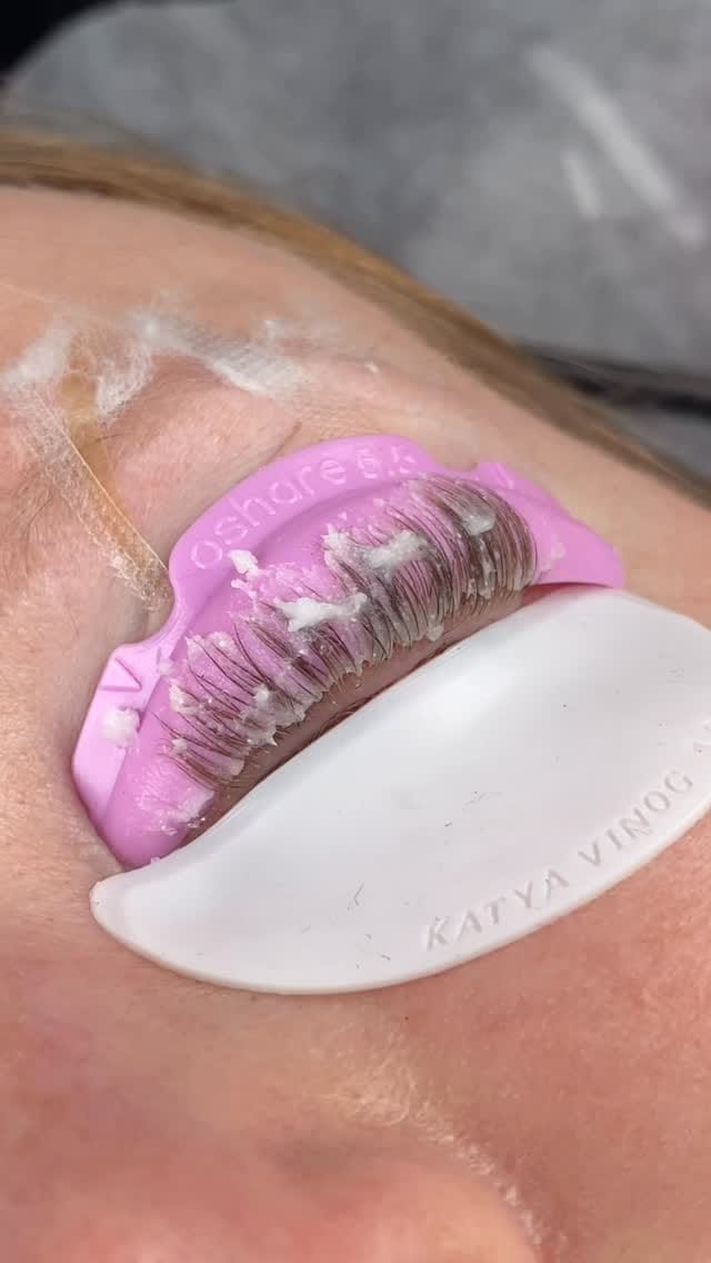Post 9 by LASH & BROW SUPPLIES on Instagram (video)