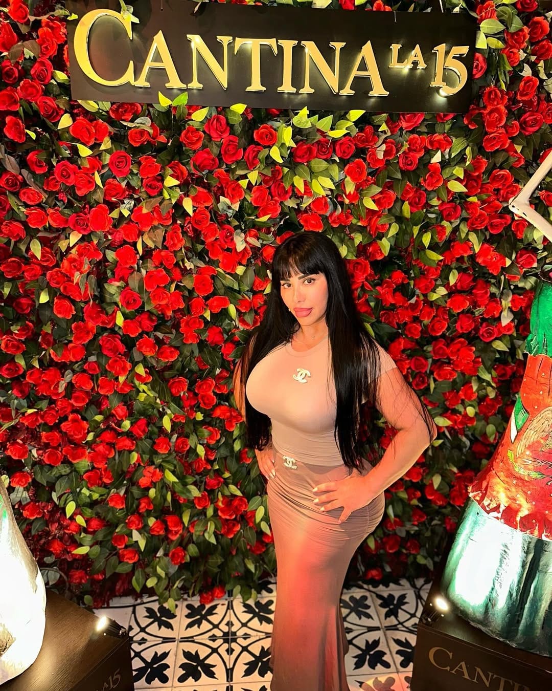 Post 9 by 𝐍𝐮𝐧𝐮 𝐂𝐮𝐫𝐯𝐞𝐬: Fajas & Post Op care on Instagram (carousel)