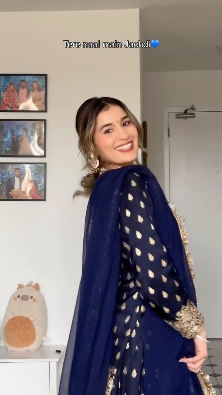 Post 6 by Aliza on Instagram (video)