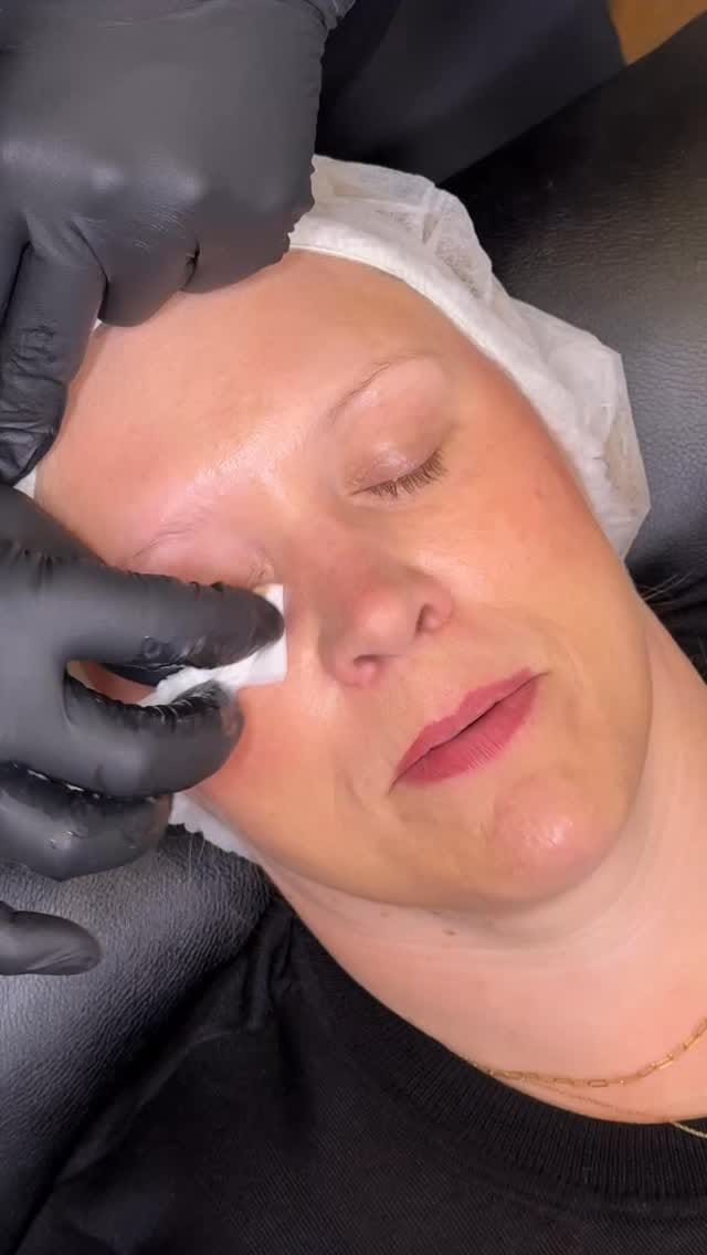 Post 3 by The Lab Skin Science on Instagram (video)
