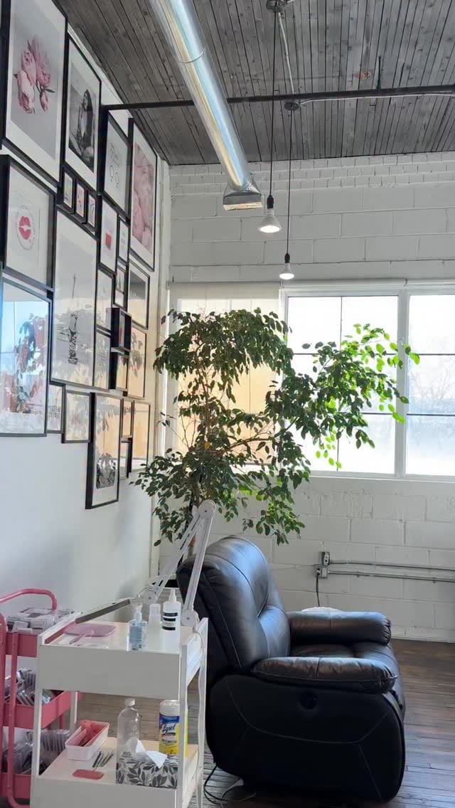 Post 6 by The Lab Skin Science on Instagram (video)