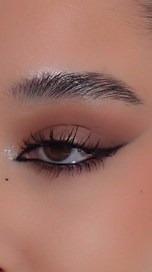 Post 3 by Morphe on Instagram (video)
