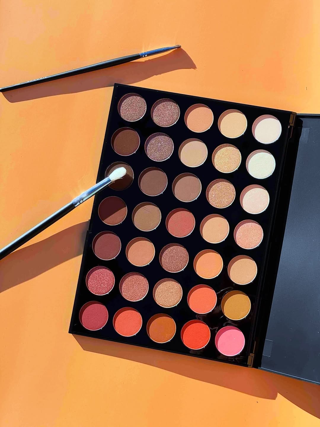 Post 9 by Morphe on Instagram (carousel)