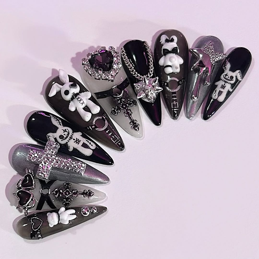 Post 3 by GlamGoth Nails on Instagram (image)