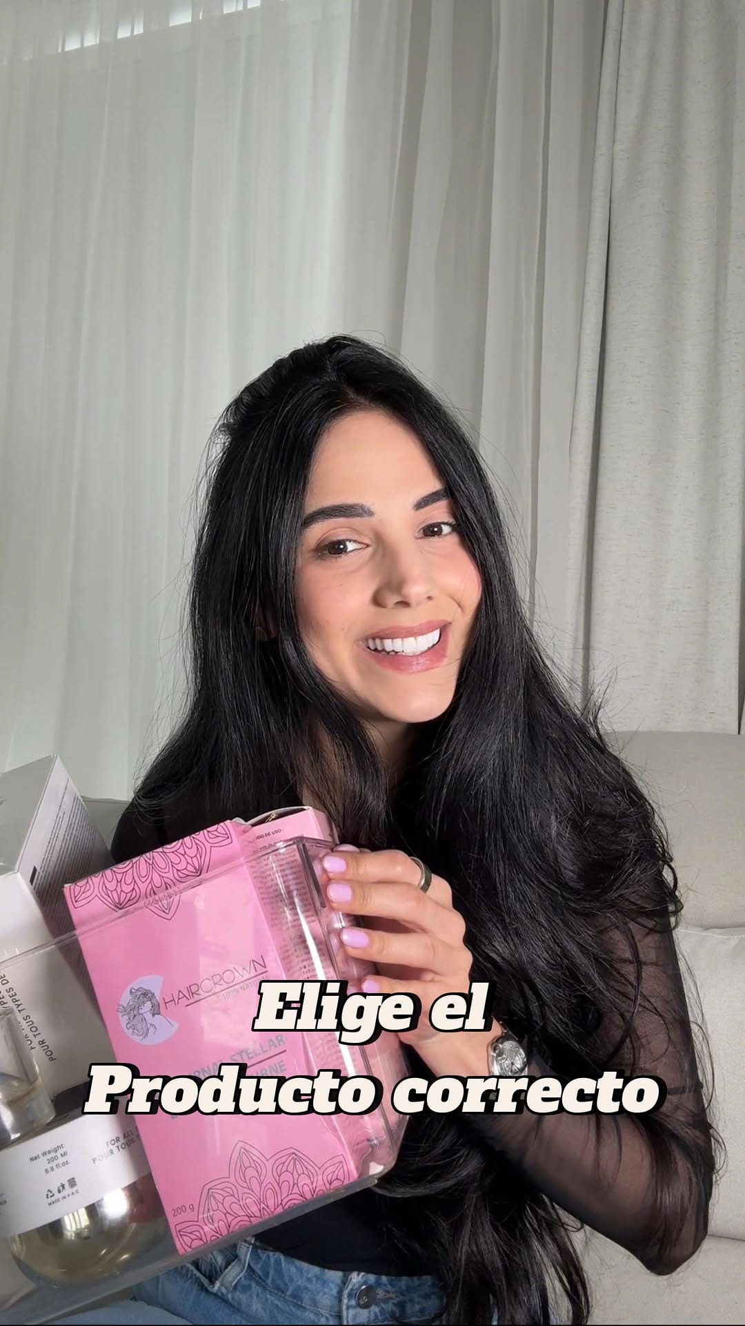 Post 8 by Paola López on Instagram (video)