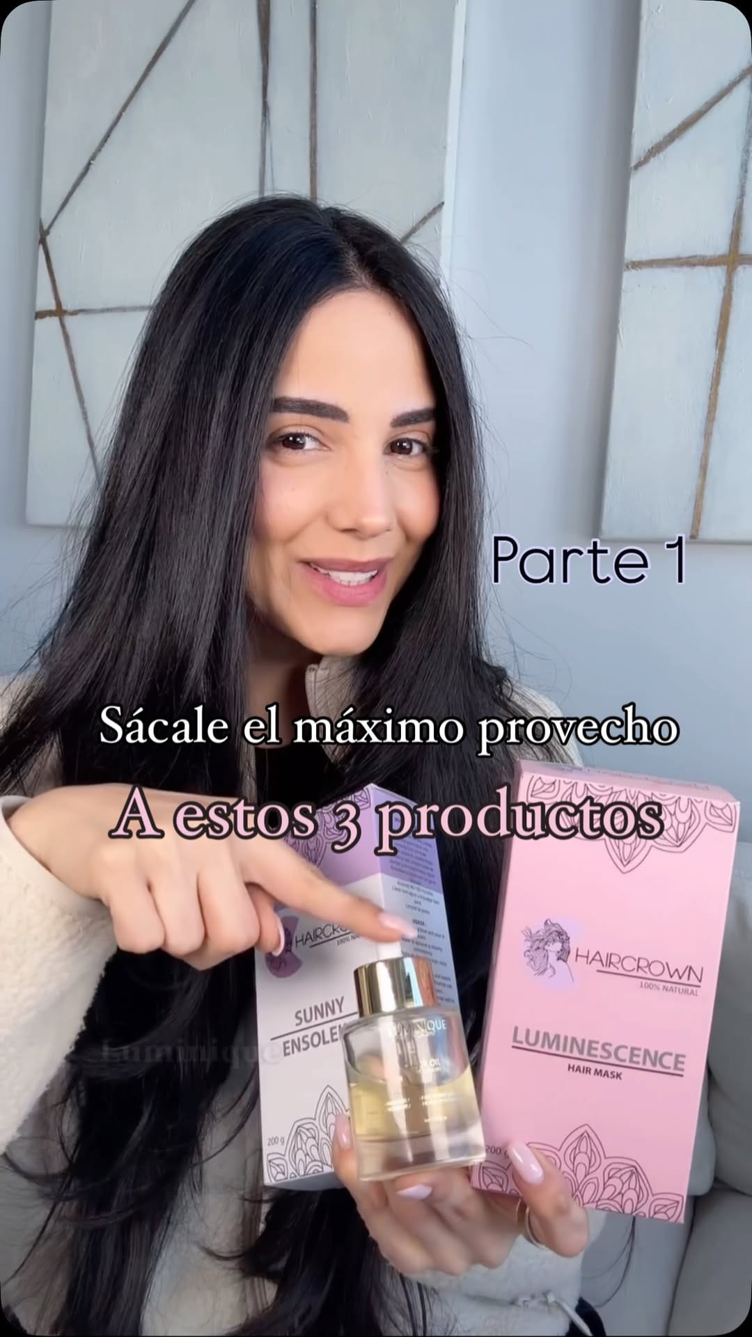 Post 10 by Paola López on Instagram (video)