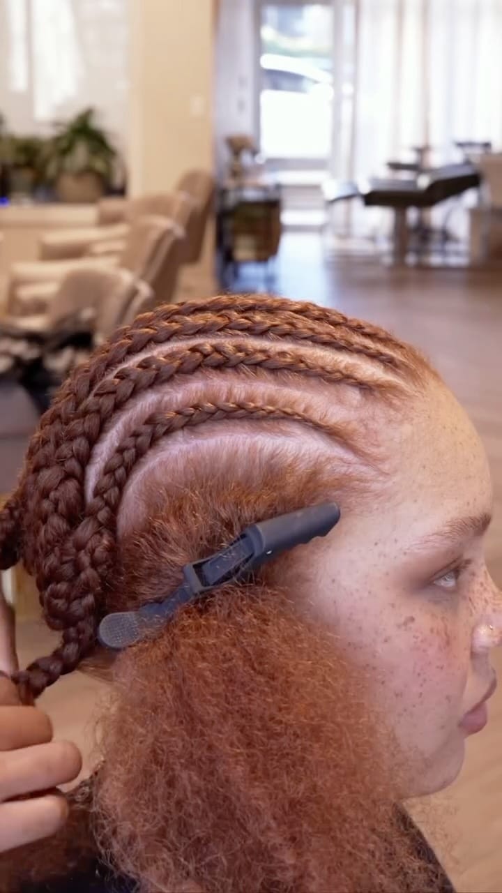 Post 10 by ＣＡＭＡＲＡ ＢＥＡＵＴＹ on Instagram (video)