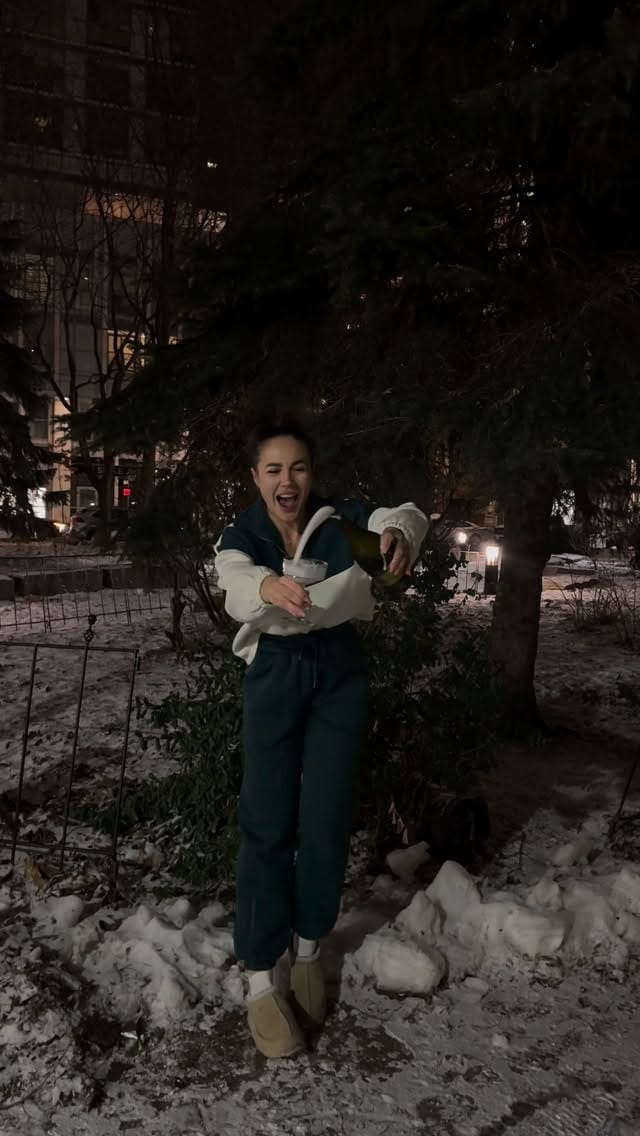 Post 7 by Не твоя Аля 🍒 on Instagram (video)