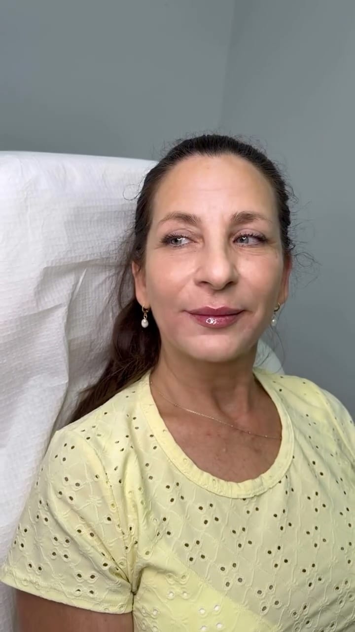 Post 5 by Nurse Cynthia 💋🇮🇹🇨🇦🇱🇧 on Instagram (video)