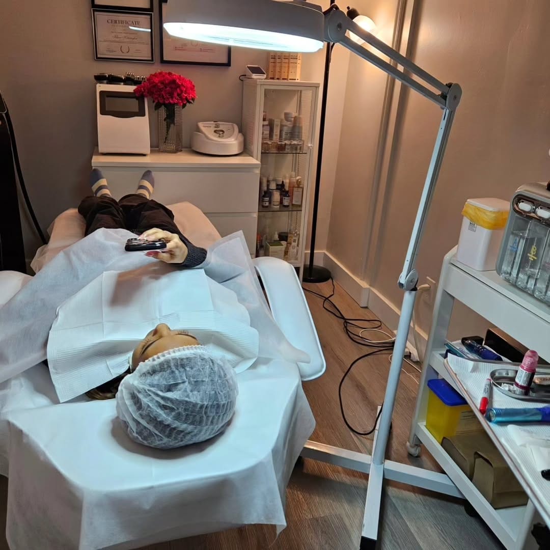Post 4 by EBS Permanent Makeup Clinic 🇬🇷🇨🇦 on Instagram (carousel)