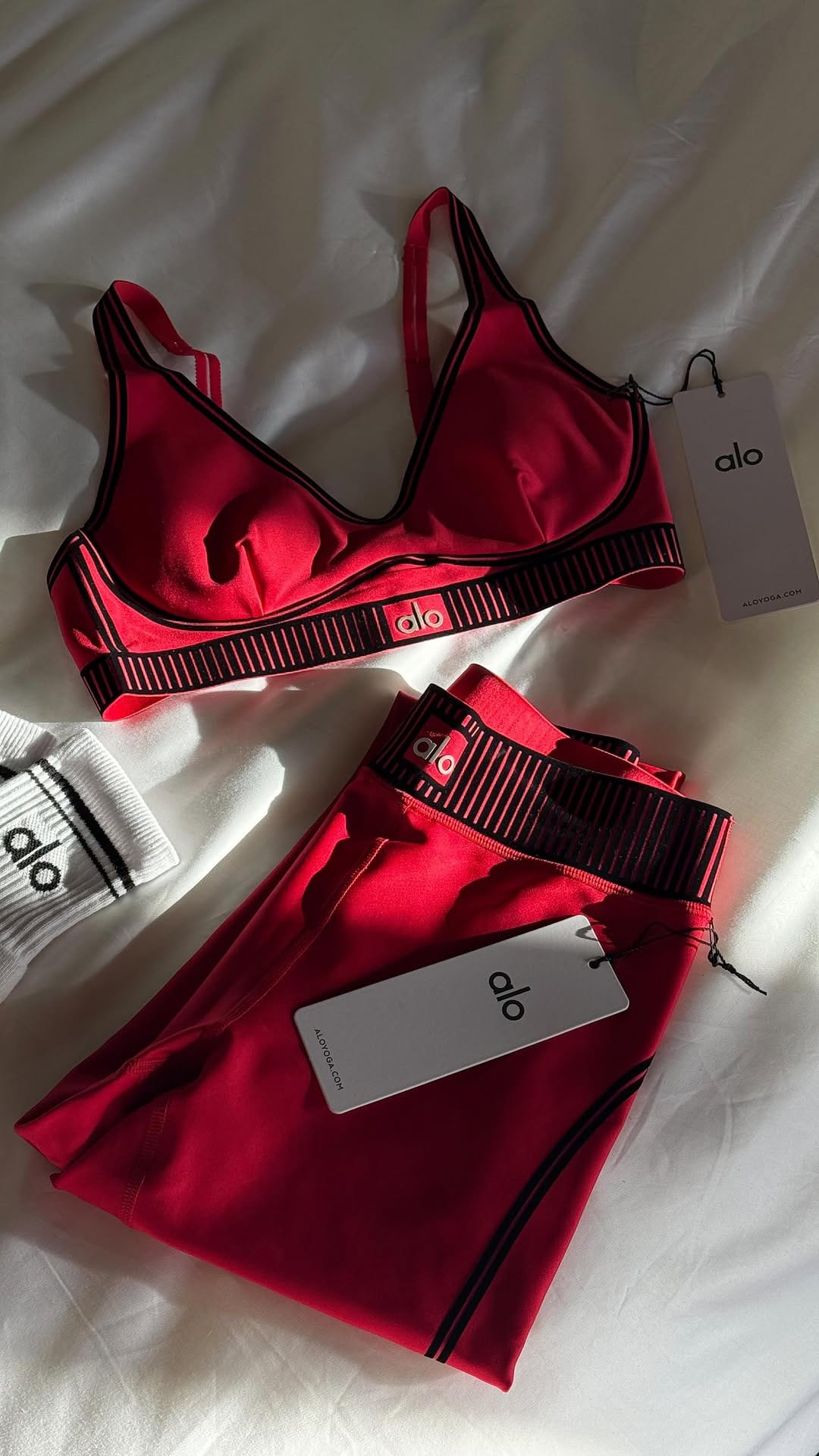 Post 6 by Yulia Bromley on Instagram (video)