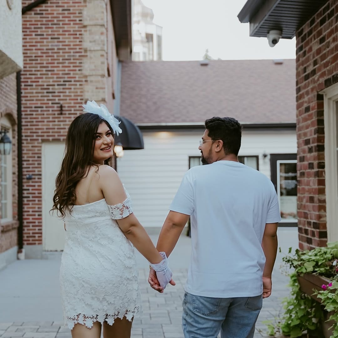 Post 5 by Mannat & Aditya - Toronto Content Creators 🇨🇦 on Instagram (carousel)