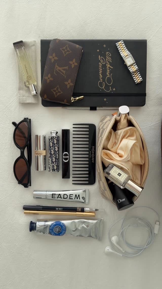 Post 10 by Mobina Peiman on Instagram (video)