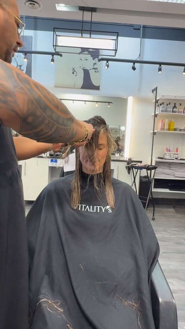Post 4 by Starzsalonspa on Instagram (video)