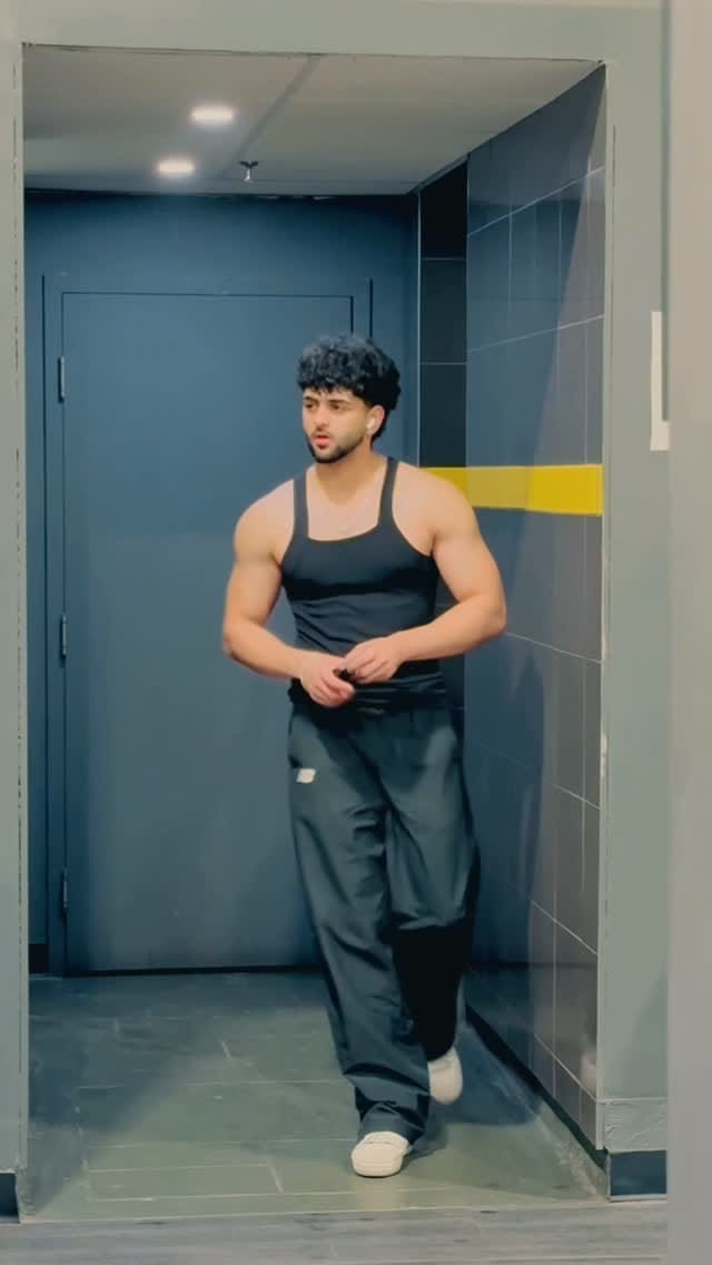 Post 1 by 𝙅𝘼𝙏𝙄𝙉 𝙎𝙃𝘼𝙍𝙈𝘼 on Instagram (video)