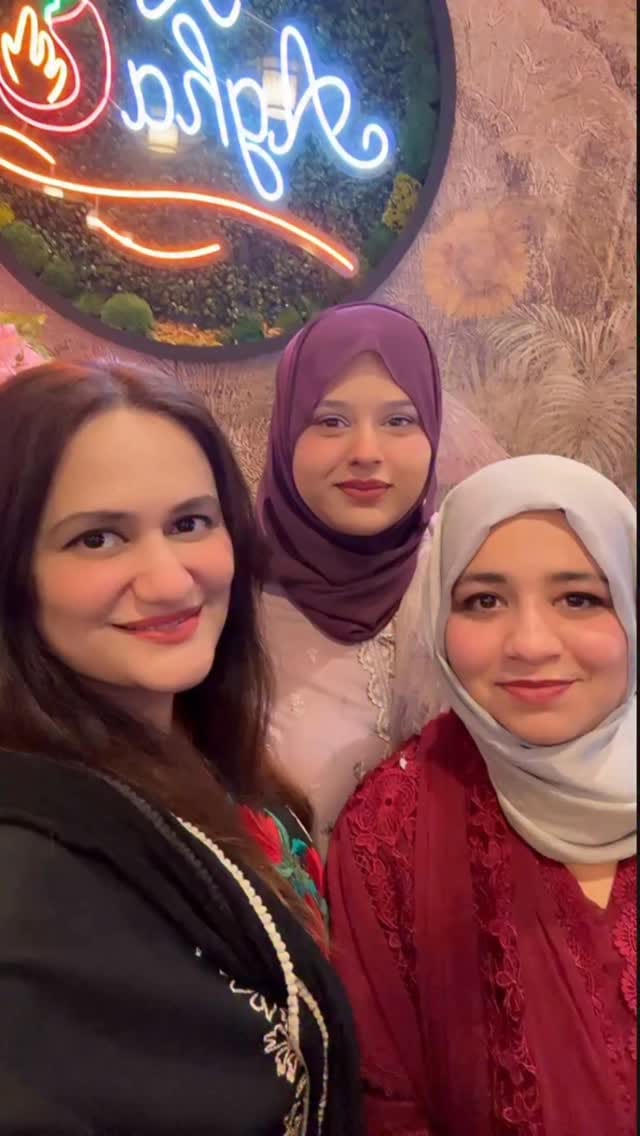 Post 1 by Amna Imran on Instagram (video)