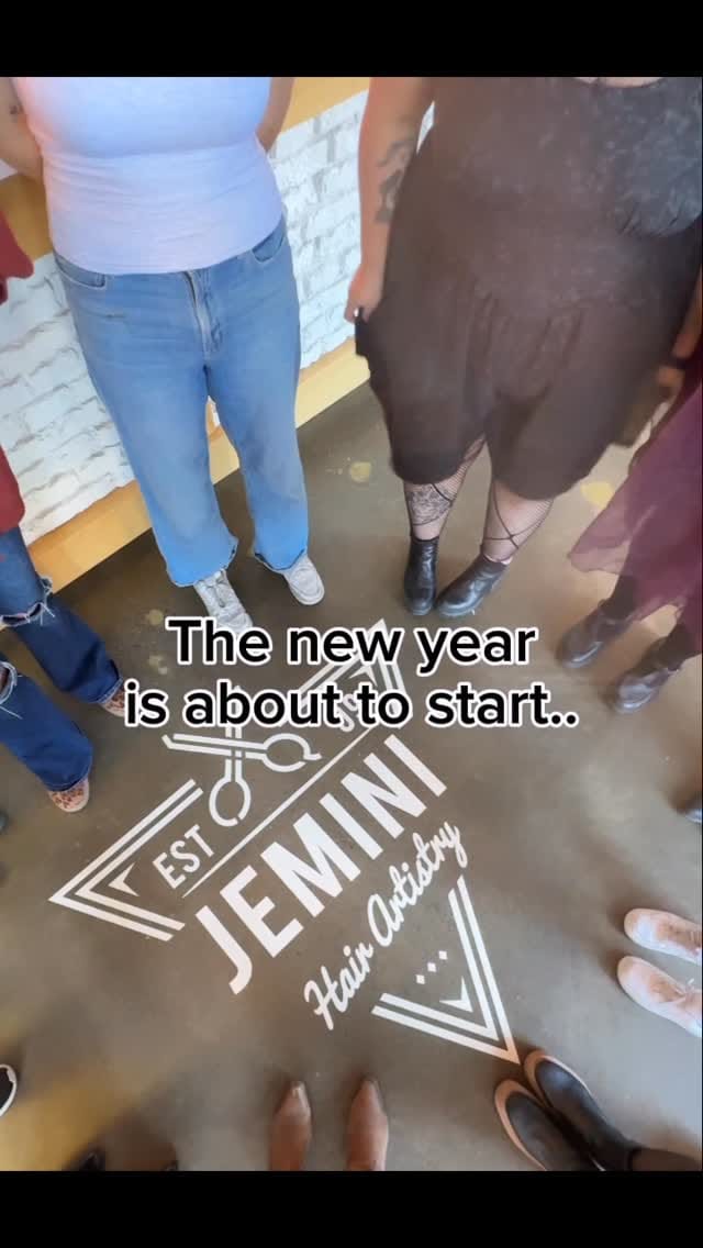 Post 10 by Calgary Salon color and Extension specialists on Instagram (video)