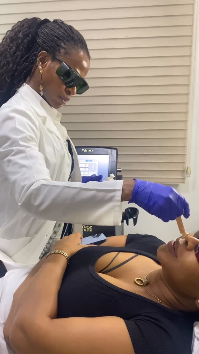 Post 2 by PEAU SAINE MEDICAL AESTHETICS🇨🇦 🇳🇬 on Instagram (video)
