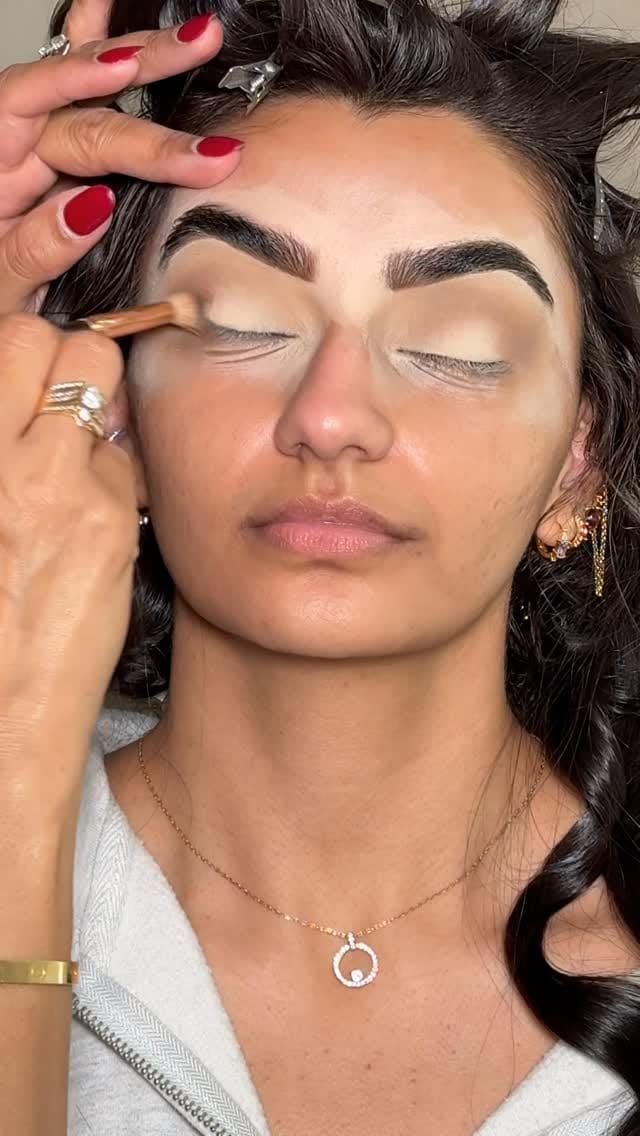 Post 9 by KIRAN ATWAL | BRIDAL BEAUTY on Instagram (video)