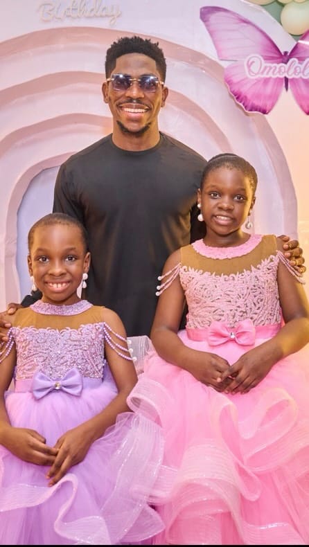 Post 1 by Omoshalewa Onayemi on Instagram (video)