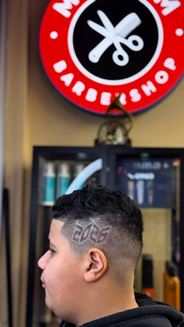 Post 3 by magnum barbershop on Instagram (video)