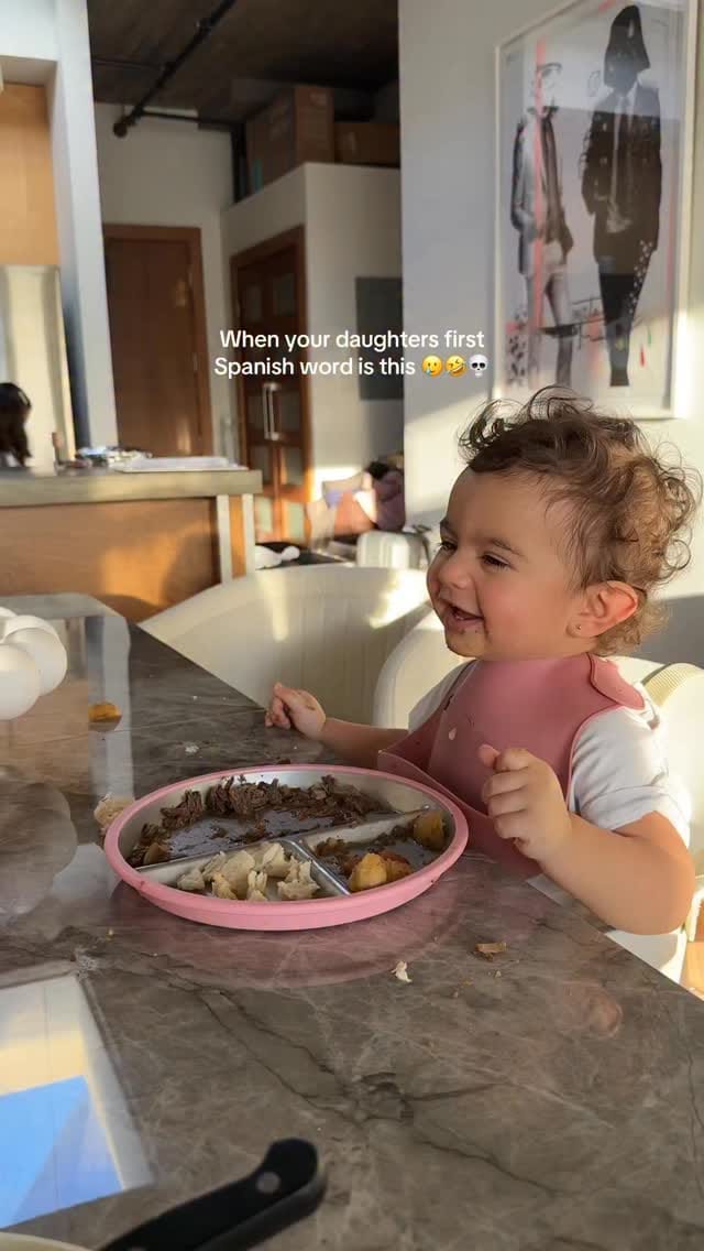 Post 10 by Ana Cruz on Instagram (video)