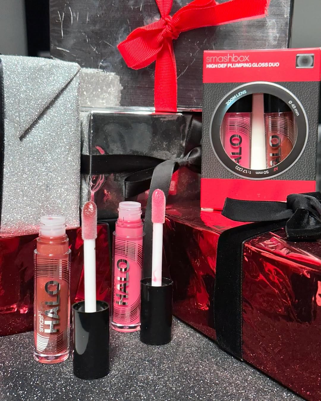 Post 2 by Smashbox Cosmetics Canada 🇨🇦 on Instagram (carousel)