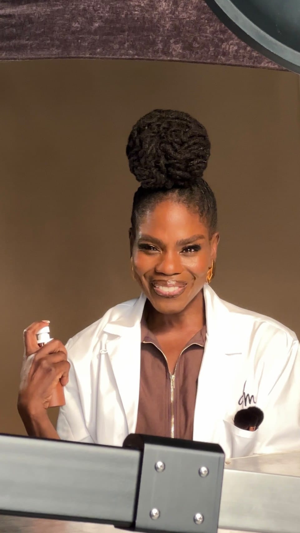 Post 6 by Danessa Myricks Beauty by Danessa Myricks on Instagram (video)