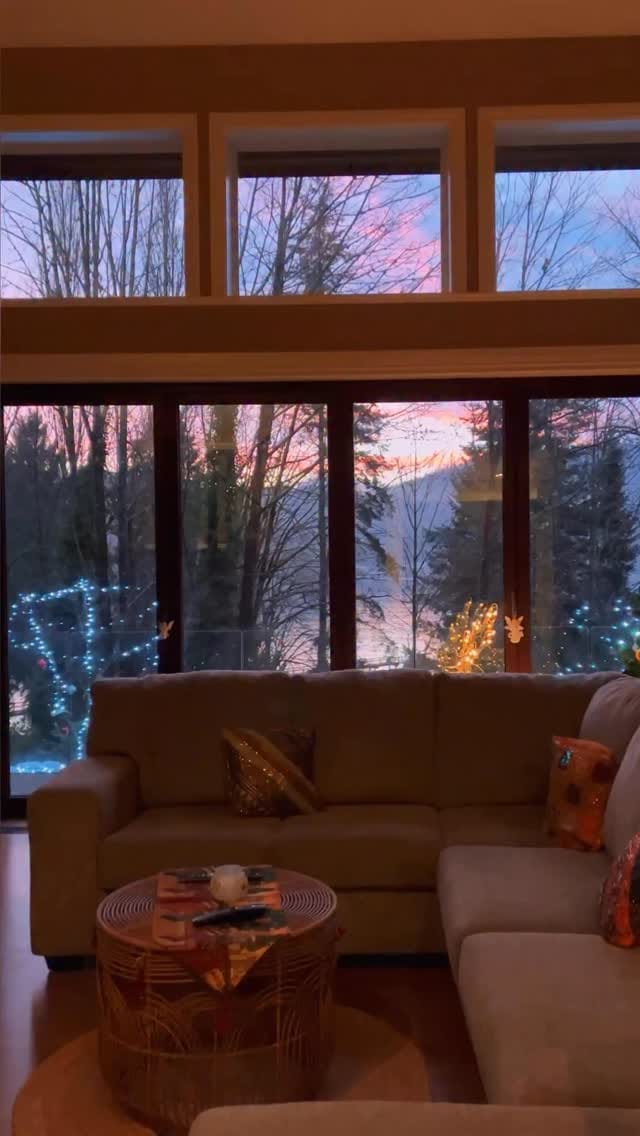 Post 2 by Nicole | Travel + Lifestyle Creator on Instagram (video)