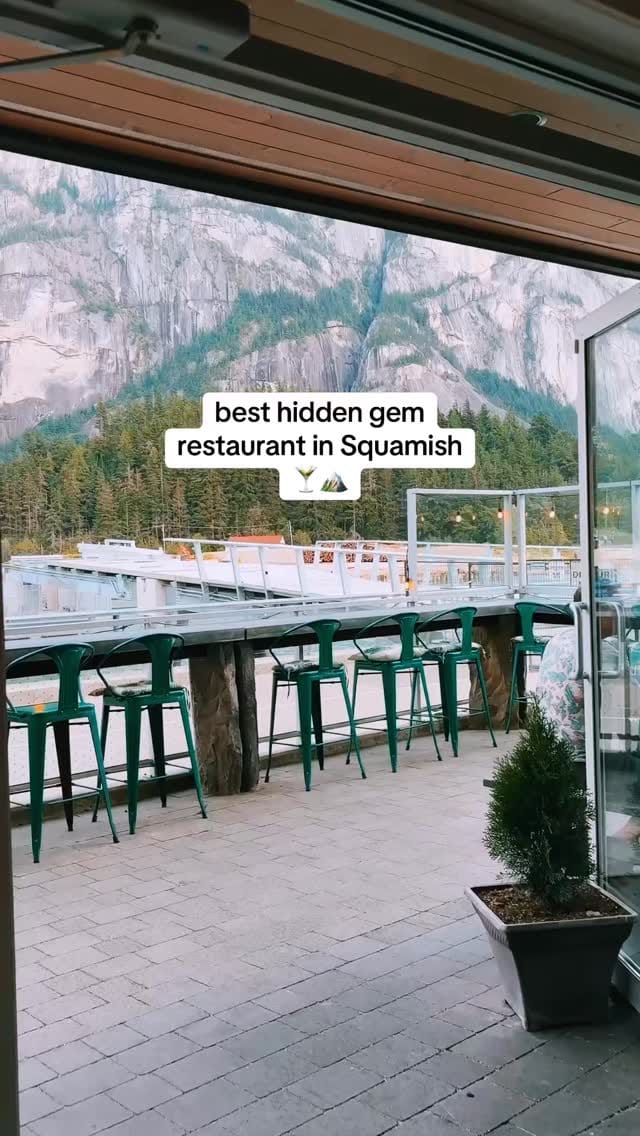 Post 3 by Nicole | Travel + Lifestyle Creator on Instagram (video)