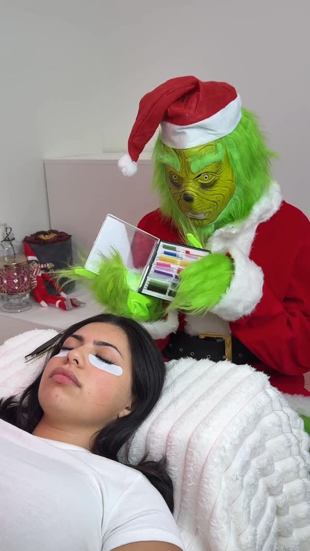 Post 8 by The Quirky Lash Supply Brand on Instagram (video)
