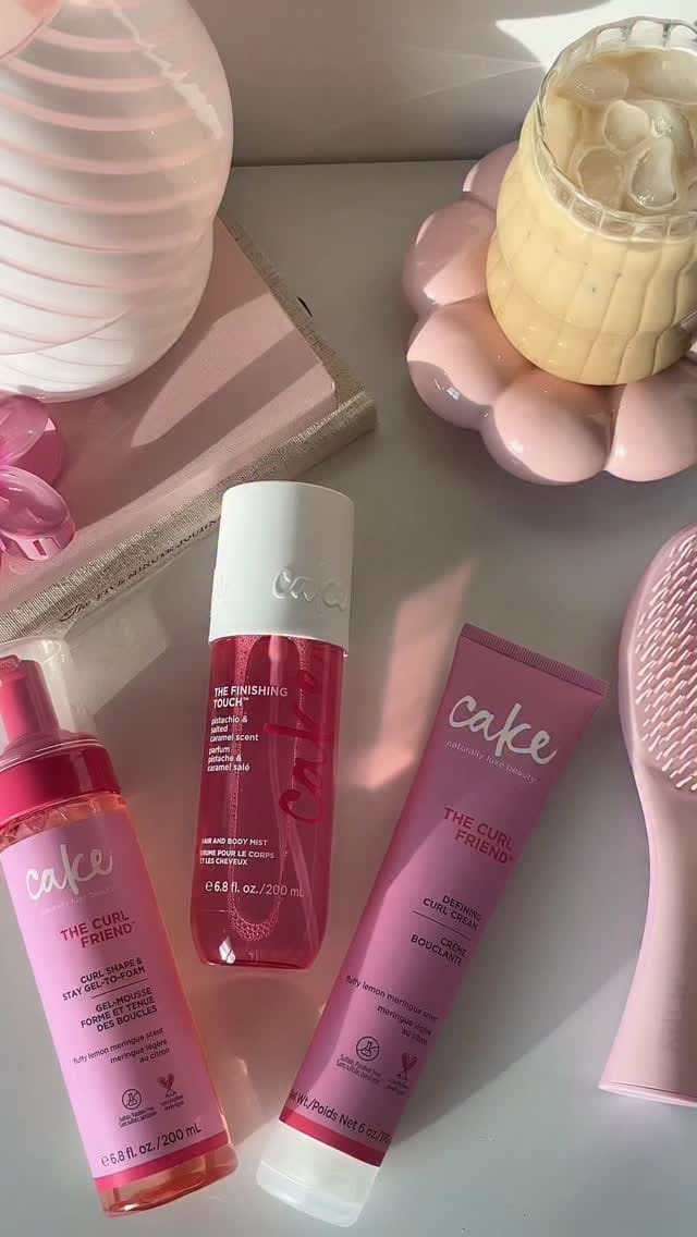 Post 3 by Cake Beauty on Instagram (video)