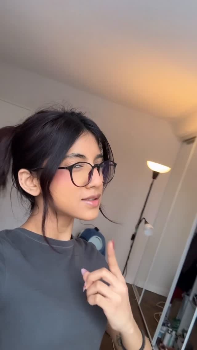 Post 2 by Siya patel on Instagram (video)