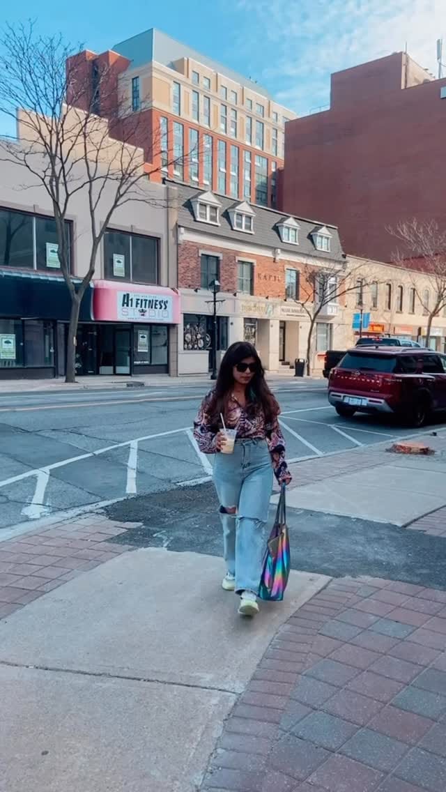 Post 2 by R I Y A   C H A U D H A R Y🖤 on Instagram (video)