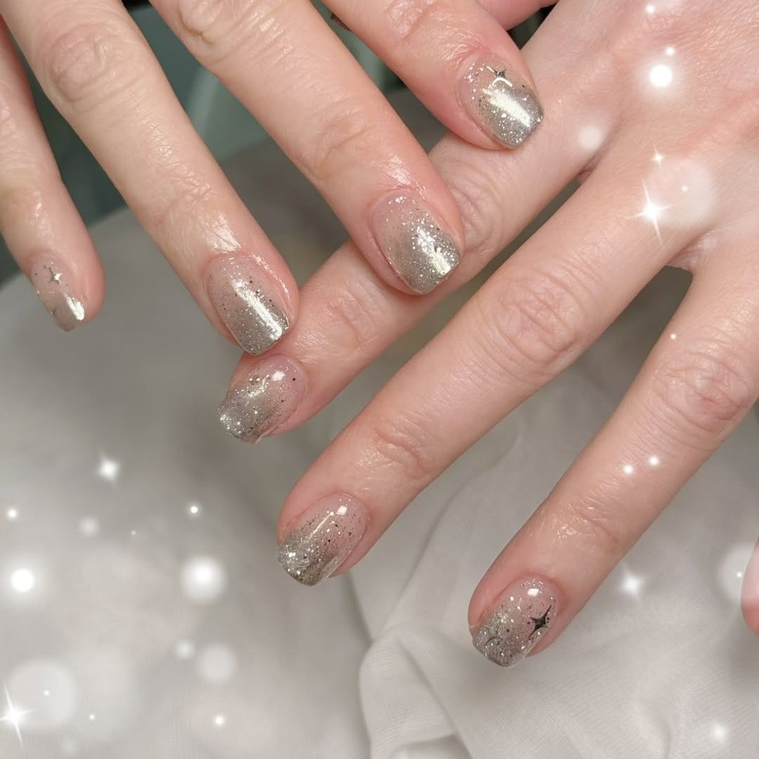 Post 7 by Glam Nail Studio ❤️Japanese nail art ❤️バンクーバーネイル on Instagram (image)