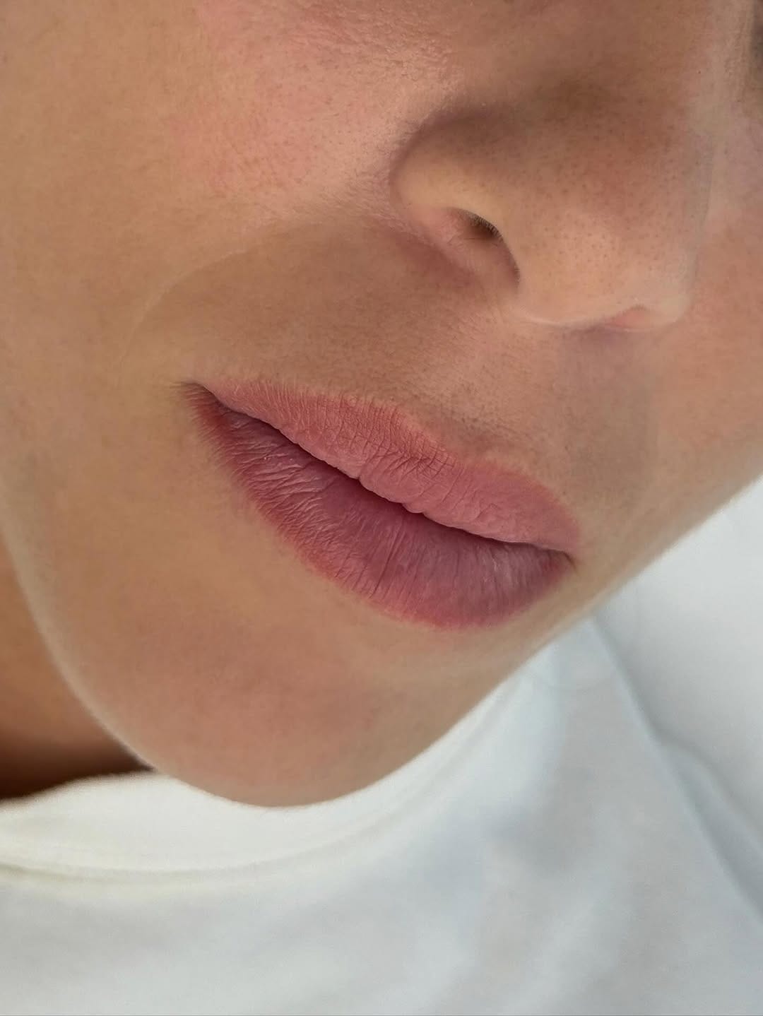 Post 6 by MICROBLADING, LASHES & LIPS AMMAN on Instagram (carousel)