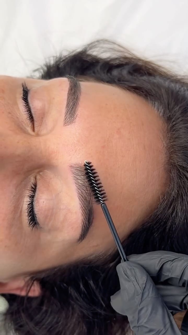 Post 3 by MICROBLADING, LASHES & LIPS AMMAN on Instagram (video)