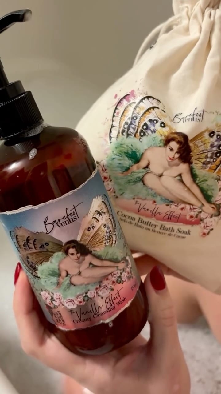 Post 7 by 𝐁𝐀𝐑𝐄𝐅𝐎𝐎𝐓 𝐕𝐄𝐍𝐔𝐒 ® on Instagram (video)