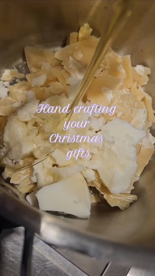 Post 3 by Purple Urchin on Instagram (video)
