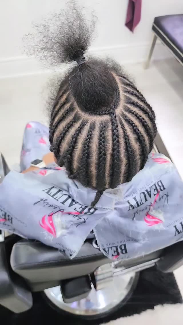Post 10 by KAY'S LAVISH BEAUTY on Instagram (video)