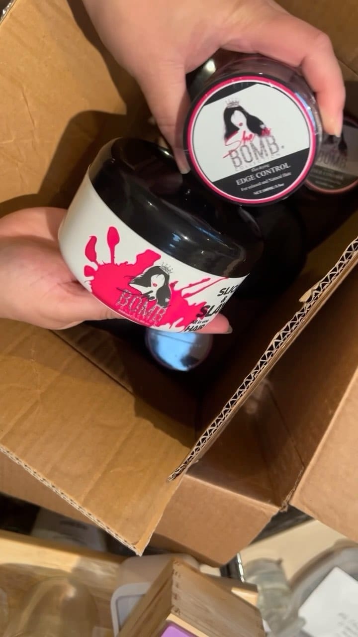 Post 8 by Curly Hair Box & Products on Instagram (video)