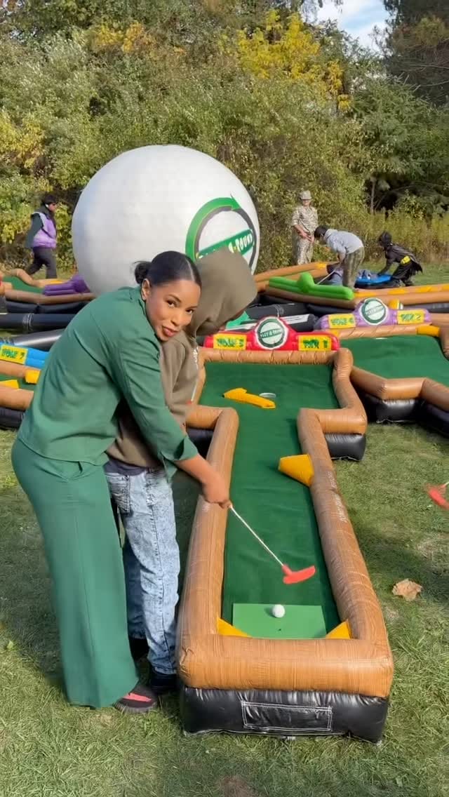 Post 6 by Rochelle B. on Instagram (video)