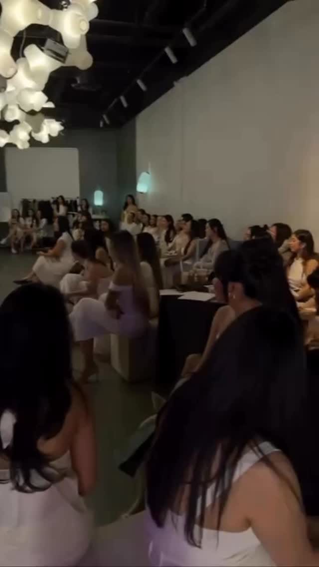 Post 2 by donna pauletto | glo salon on Instagram (video)