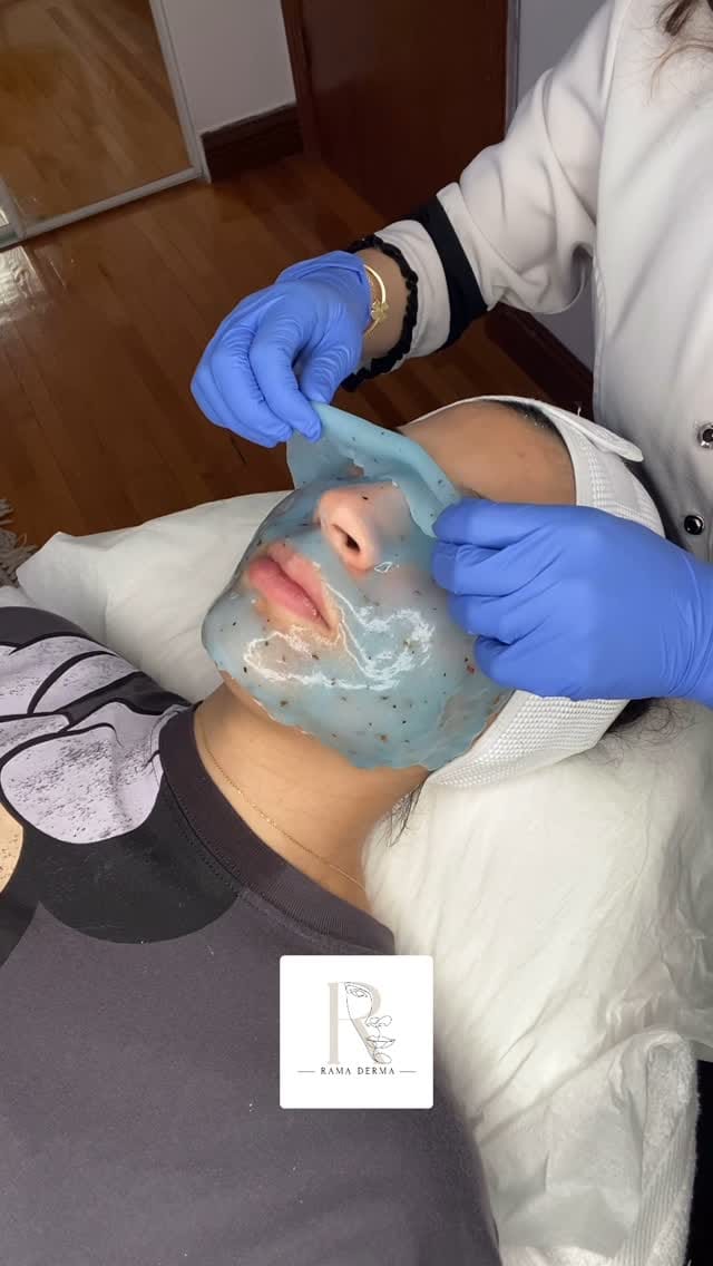 Post 7 by GLAMICA OFFICIAL on Instagram (video)