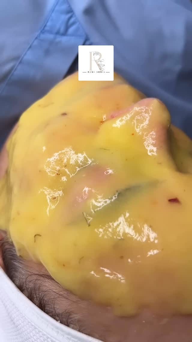 Post 4 by GLAMICA OFFICIAL on Instagram (video)